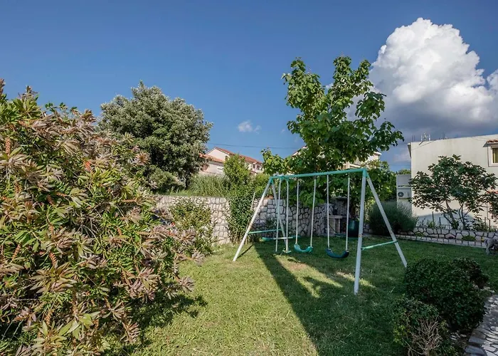 Paradise Apartments