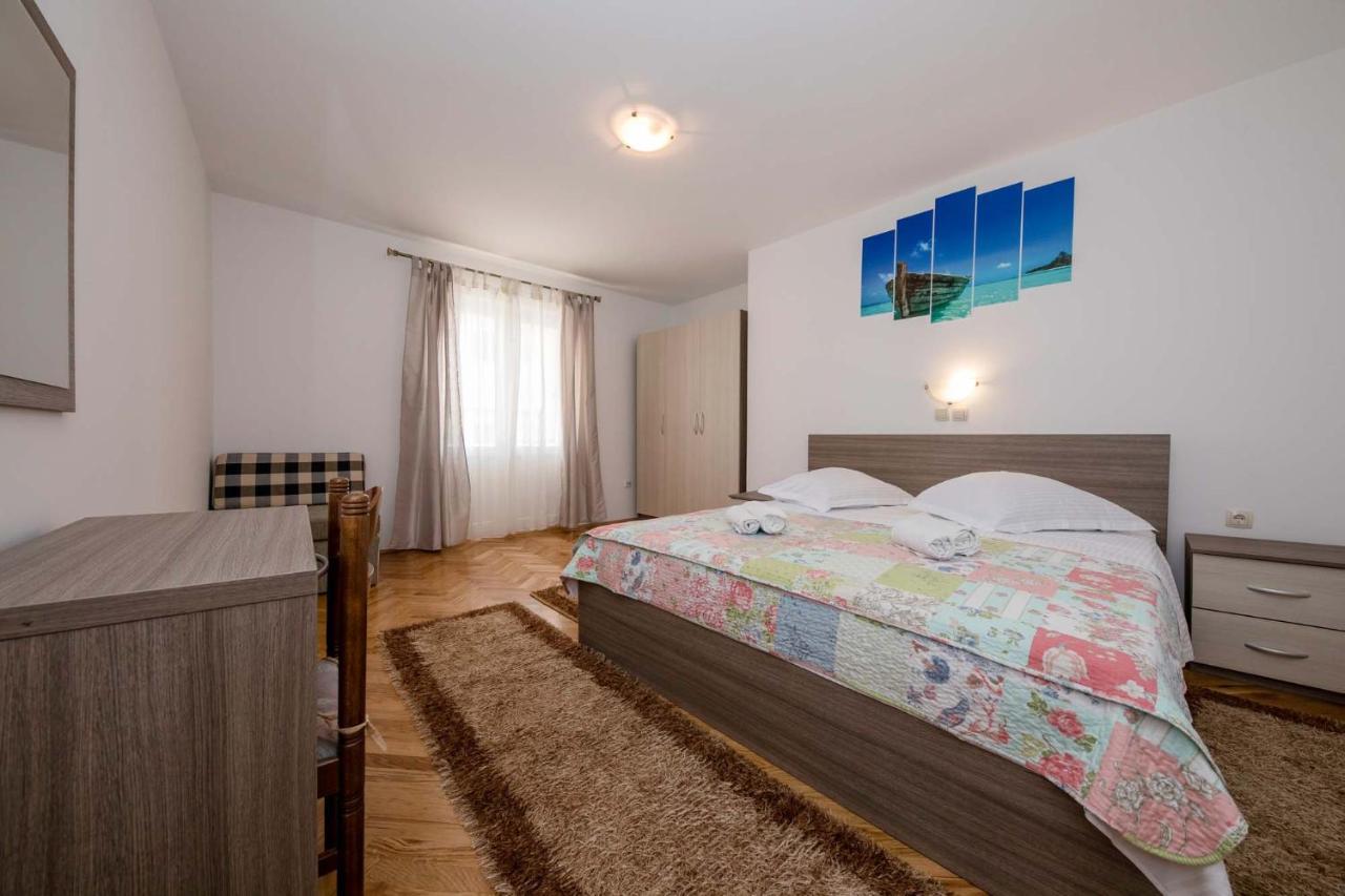 Paradise Apartment