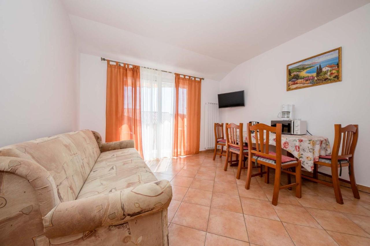 Paradise Apartment